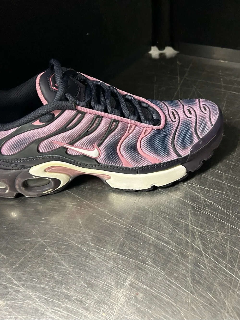 Nike Air Max TN Size 6Y